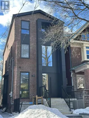 LOWER - 72 CHESTER AVENUE, Toronto (Playter Estates-Danforth), Ontario M4K2Z8