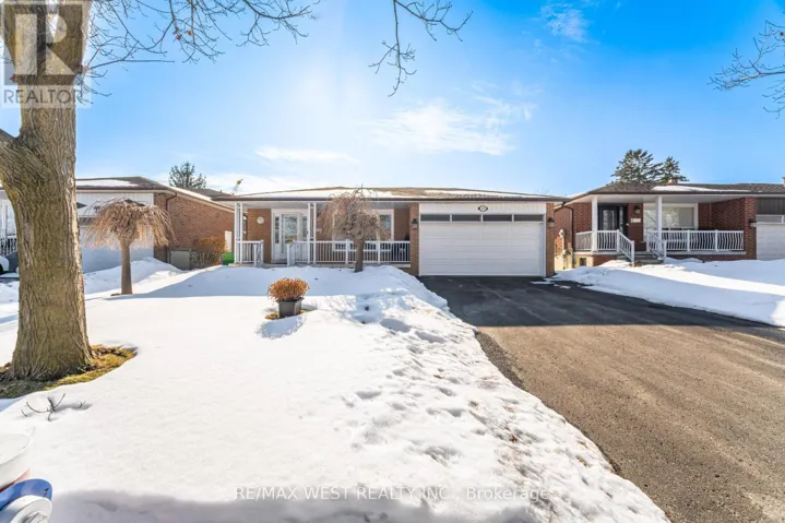 17 MALCOLM CRESCENT, Brampton (Central Park), Ontario L6S3C7
