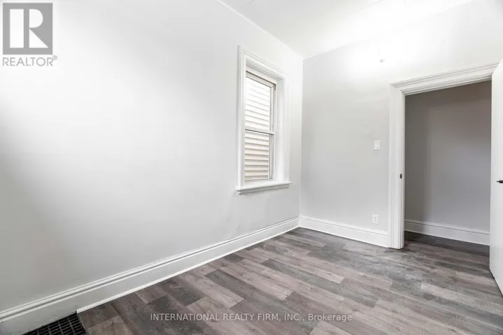 221 HAMILTON ROAD, London East (East B), Ontario N5Z1P9