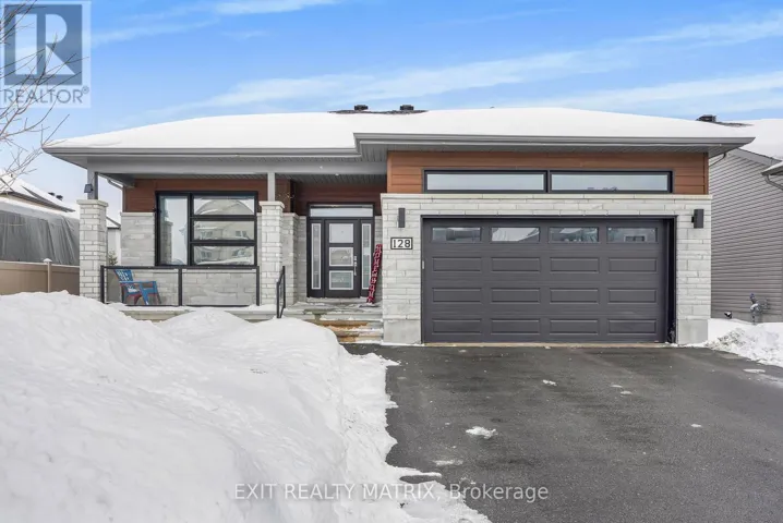 128 LYON STREET, Russell, Ontario K0A1W0