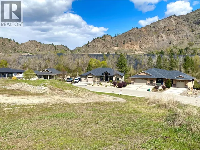 8721 RIVERSIDE Drive, Grand Forks, British Columbia V0H1H0