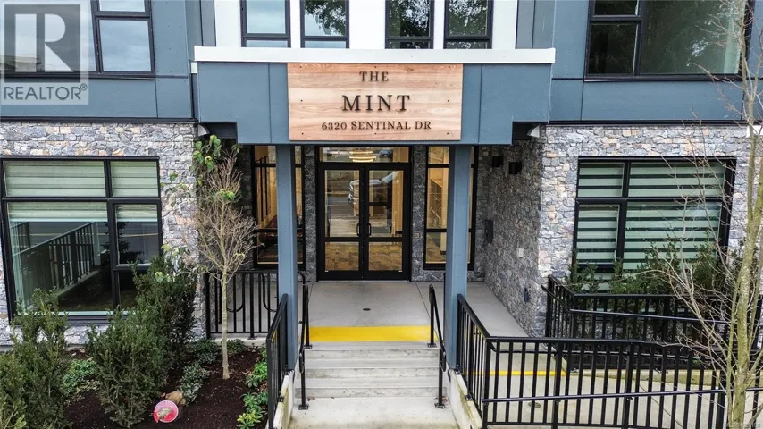 412 6320 Sentinal Dr, Nanaimo, British Columbia V9V1W4