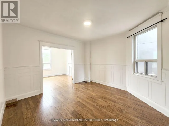 2ND FLR - 832 ST CLAIR AVENUE, Toronto (Oakwood Village), Ontario M6C1C1