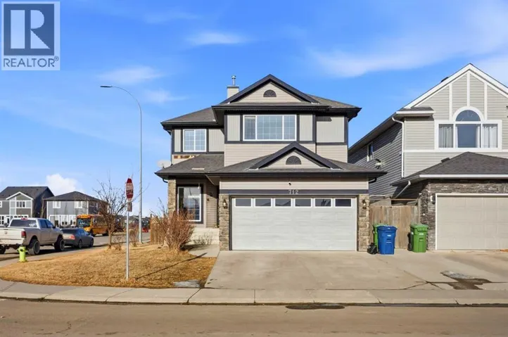 712 Luxstone Landing SW, Airdrie, Alberta T4B3L1