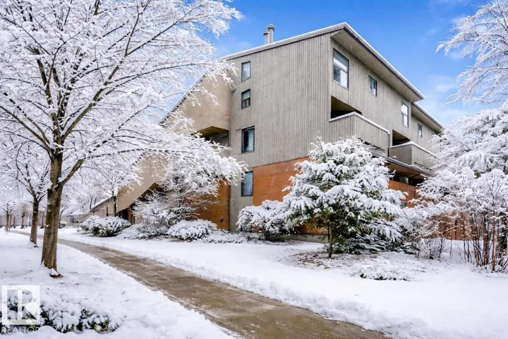 11122 83 AV NW, Edmonton, Alberta T6G0V1