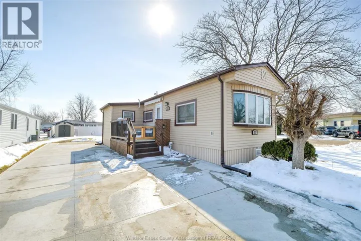 29 PARKSIDE, McGregor, Ontario N0R1J0