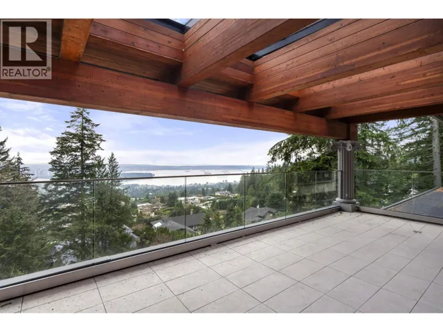 1119 MILLSTREAM ROAD, West Vancouver, British Columbia V7S2C8