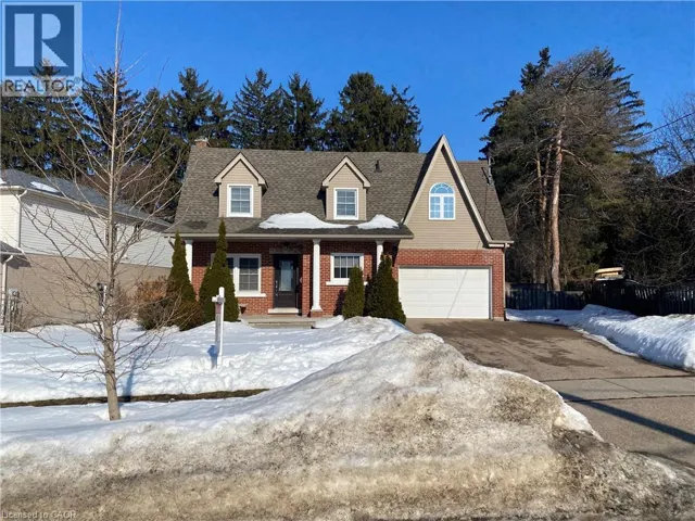 6 CHURCHILL Street, Waterloo, Ontario N2L2X2