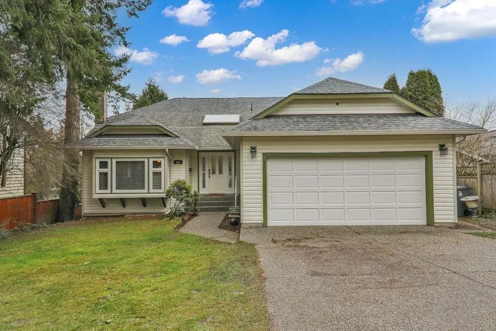 885 164 STREET, Surrey, British Columbia V4A4Y4