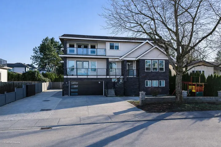 17268 61A AVENUE, Surrey, British Columbia V3S4V7