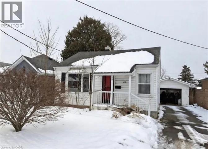 42 AVENUE Road, Cambridge, Ontario N1R1B9