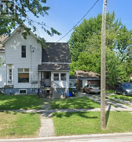 1ST FLOOR - 452 CONFEDERATION STREET, Sarnia, Ontario N7T3G8