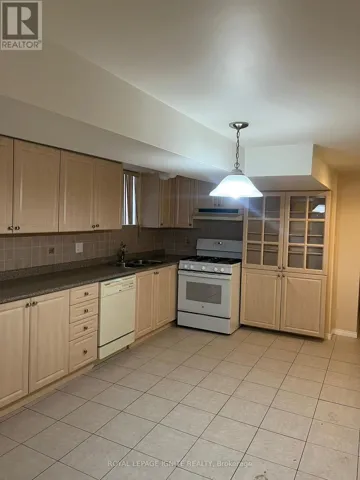 BSMT - 6 KINGSDOWN DRIVE, Toronto (Ionview), Ontario M1K3B8