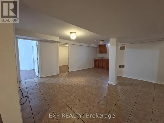 LOWER - 5815 RIVERDALE CRESCENT, Mississauga (East Credit), Ontario L5M4R8