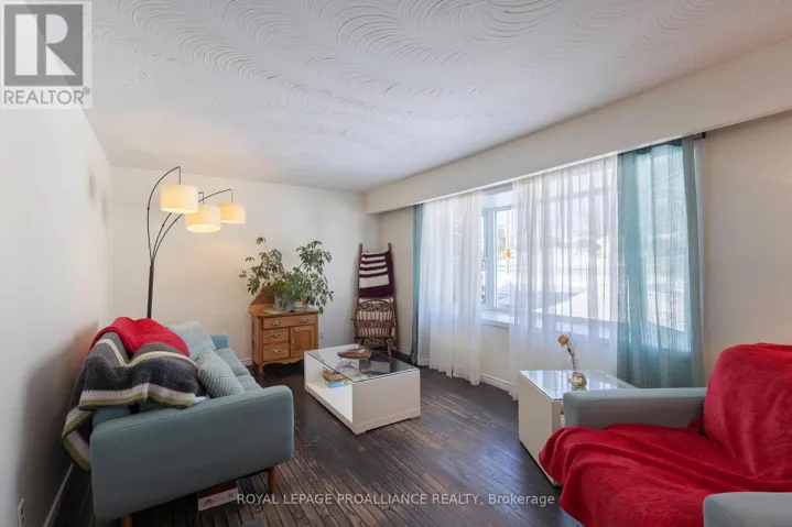 26 CLOVERLEAF DRIVE, Belleville (Thurlow Ward), Ontario K8N4Z5