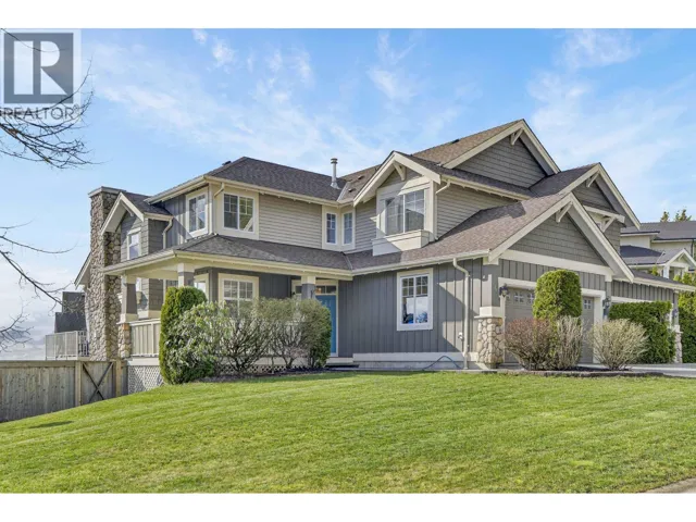 4 HICKORY DRIVE, Port Moody, British Columbia V3H5L9