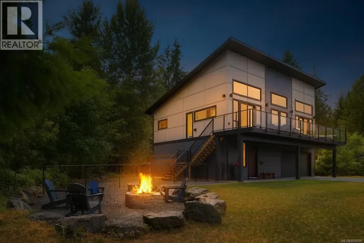 9846 Stin-Qua Rd, Honeymoon Bay, British Columbia V0R1Y0