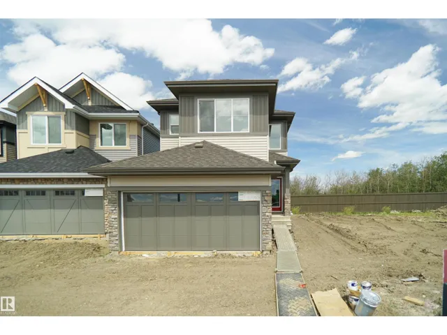 4643 Kinsella LD SW, Edmonton, Alberta T6W5G9