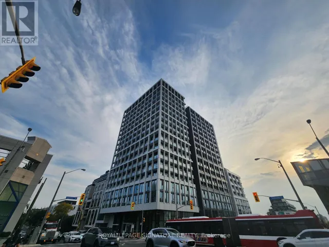 1112 - 2020 BATHURST STREET N, Toronto (Humewood-Cedarvale), Ontario M5P0A6