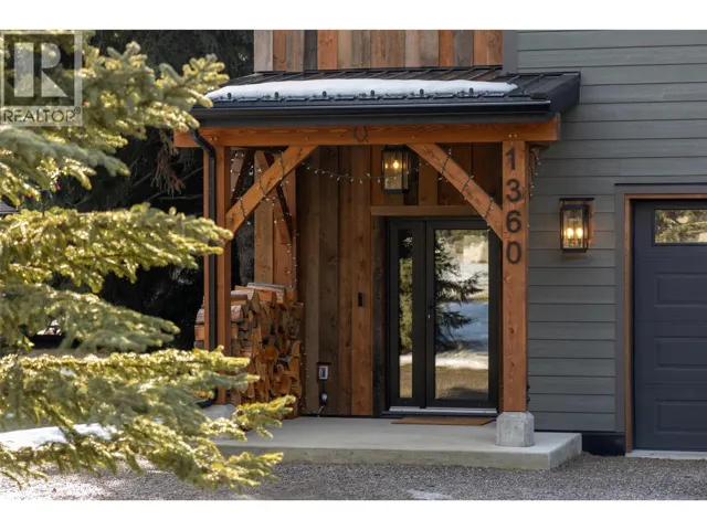 1360 McLeod Avenue, Fernie, British Columbia V0B1M1