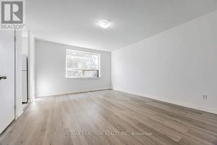 304 - 4 HILL HEIGHTS ROAD, Toronto (Stonegate-Queensway), Ontario M8Y1Z1