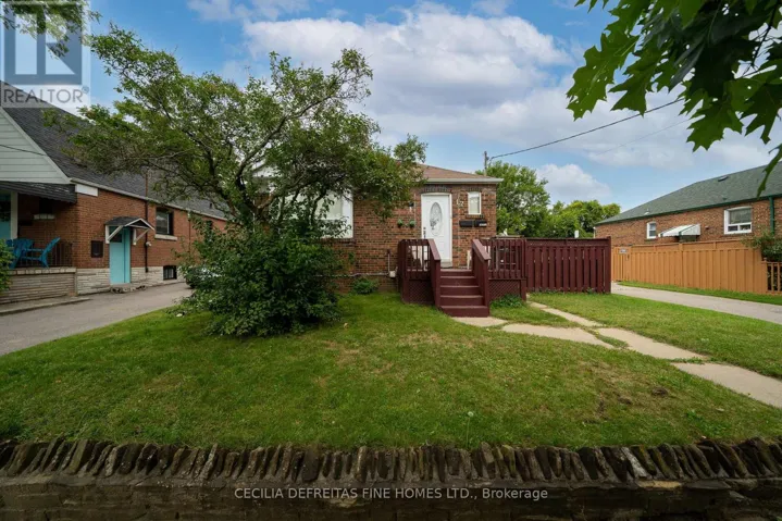 BSMT - 12 BOYD AVENUE, Toronto (Weston), Ontario M9N2C7