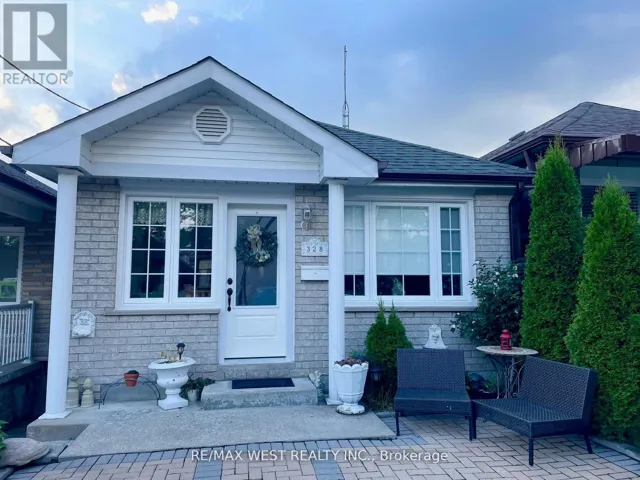LOWER - 328 CALEDONIA ROAD, Toronto (Caledonia-Fairbank), Ontario M6E4T6