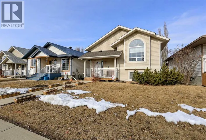 60 Fenwood Close, Sylvan Lake, Alberta T4S2K4