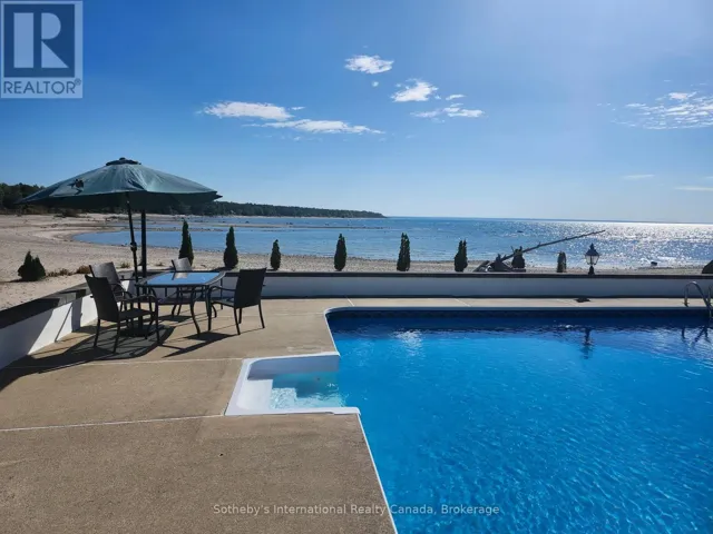 Waterfront beach living...