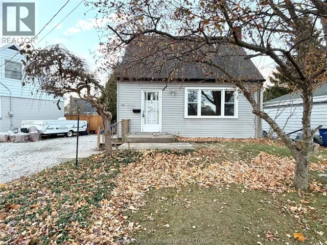149 Tweedsmuir AVENUE West, Chatham, Ontario N7M2A5