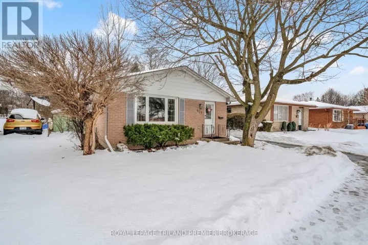 412 FERNDALE AVENUE, London South (South Q), Ontario N6C2Y8