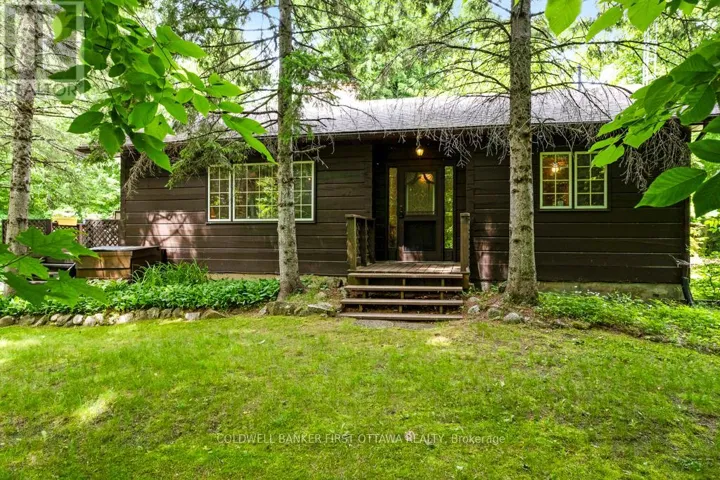 1102 EBBS BAY ROAD, Drummond/North Elmsley, Ontario K7C0C5