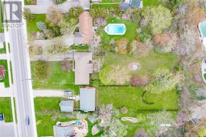 518 UPPER QUEEN STREET, London South (South R), Ontario N6C3T9