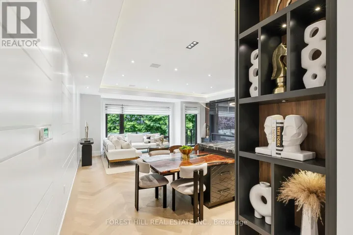 12 OTTER CRESCENT, Toronto (Bedford Park-Nortown), Ontario M5N2W2