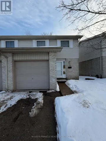 45 - 30 CLARENDON CRESCENT, London South (South P), Ontario N6C5Y2