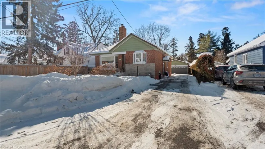 1032 CEDARWOOD Place, Burlington, Ontario L7T3J3