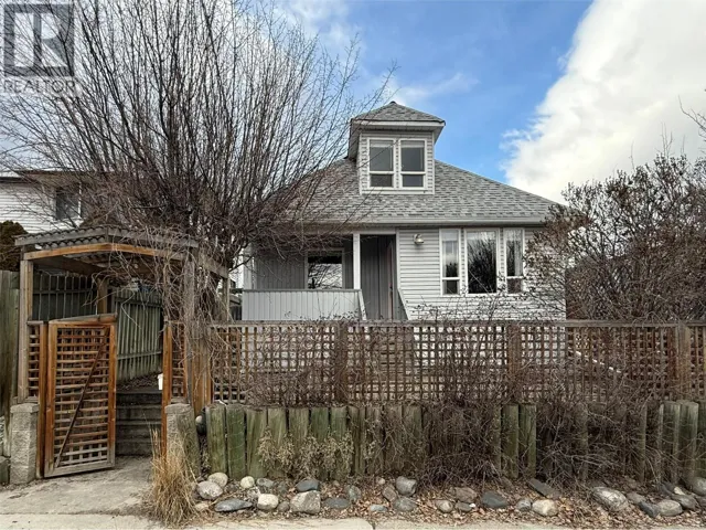 109 13th Avenue S, Cranbrook, British Columbia V1C2V6