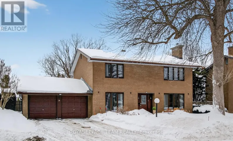 18 PENTLAND CRESCENT, Ottawa, Ontario K2K1V5