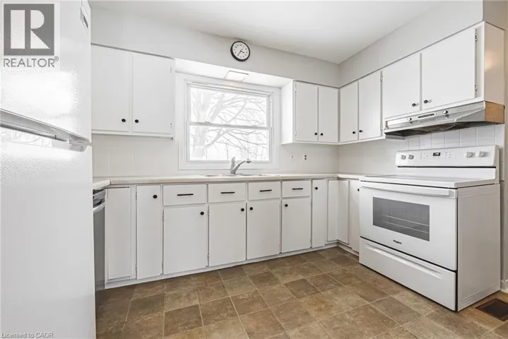 646 ALDER Street W, Haldimand, Ontario N1A1S5