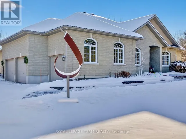 6196 ELKWOOD DRIVE, Ottawa, Ontario K4P1M9