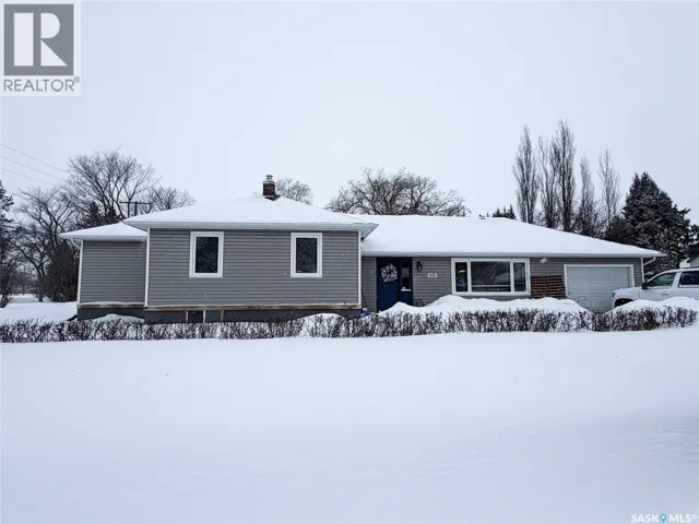420 1st STREET W, Meadow Lake, Saskatchewan S9X1E5