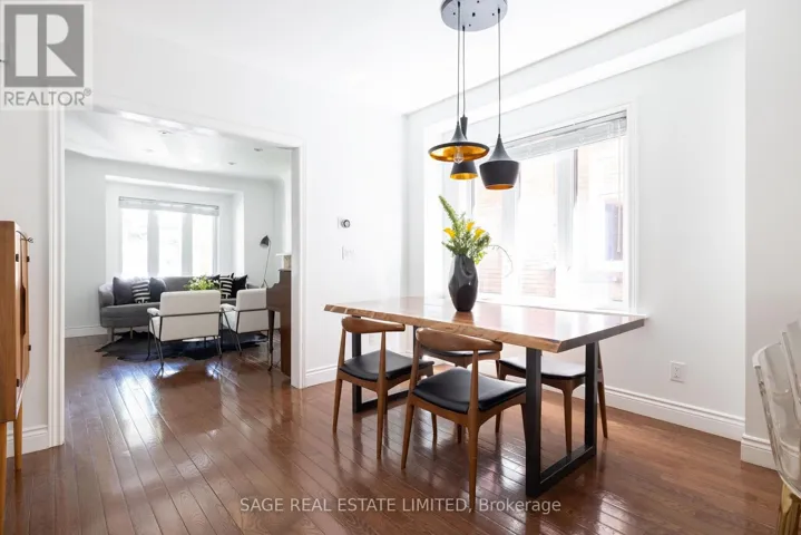 318 INDIAN GROVE, Toronto (High Park North), Ontario M6P2H5