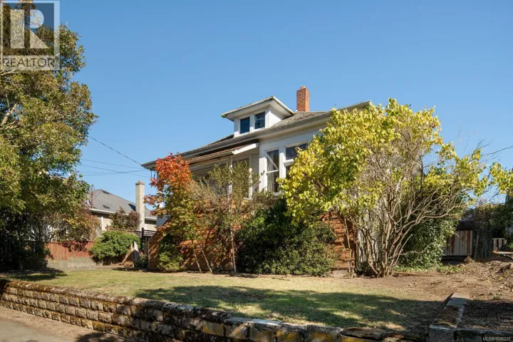 2639 Prior St, Victoria, British Columbia V8T3X7