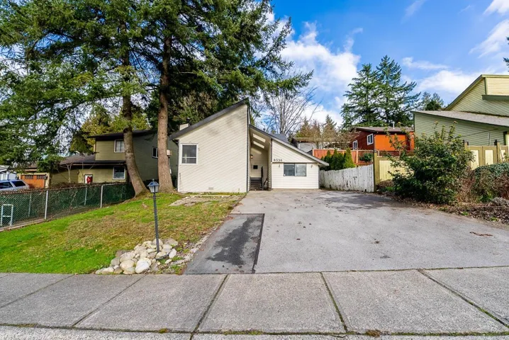 8330 SHEAVES ROAD, Delta, British Columbia V4C3X1