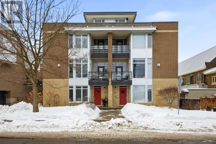 418 MAYFAIR AVENUE, Ottawa, Ontario K1Y0K4