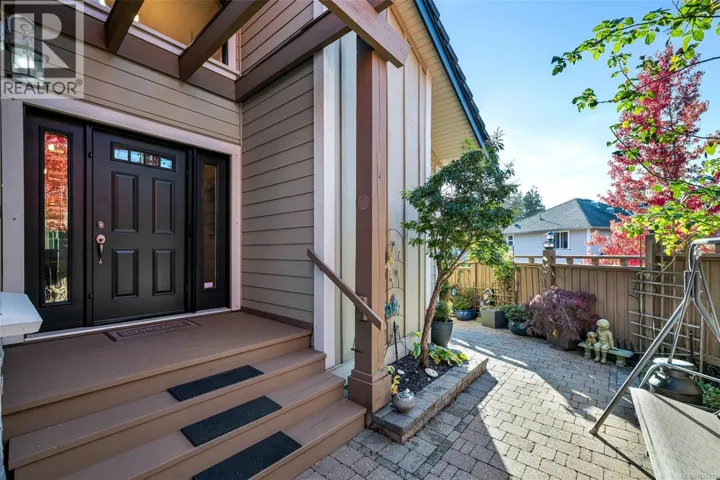 1 630 Brookside Rd, Colwood, British Columbia V9C0B3