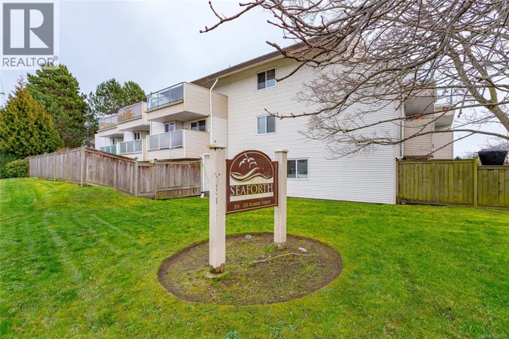 11 333 Robert St, Victoria, British Columbia V9A3L3