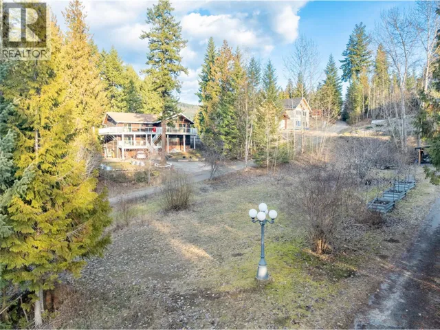2486 Centennial Drive, Blind Bay, British Columbia V0E1H1