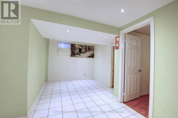 10 WHISTLER COURT, Markham (Milliken Mills West), Ontario L3R4T1