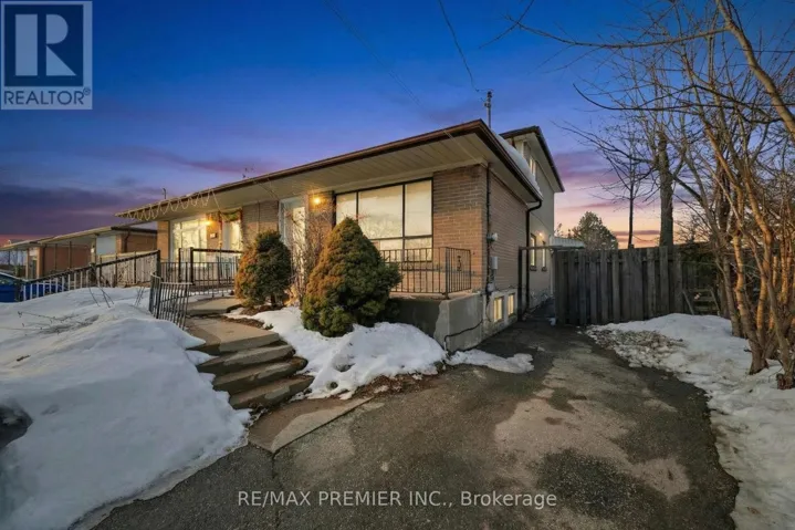 3783 MORNING STAR DRIVE, Mississauga (Malton), Ontario L4T1Y6